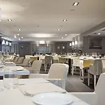 Nh מלון פארמה