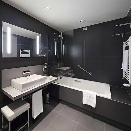Nh Hotel Parma