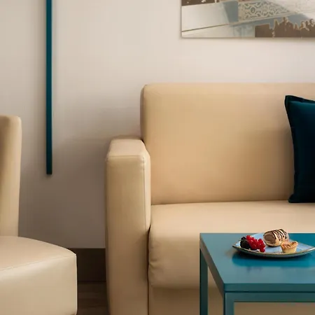 Nh فندق بارما